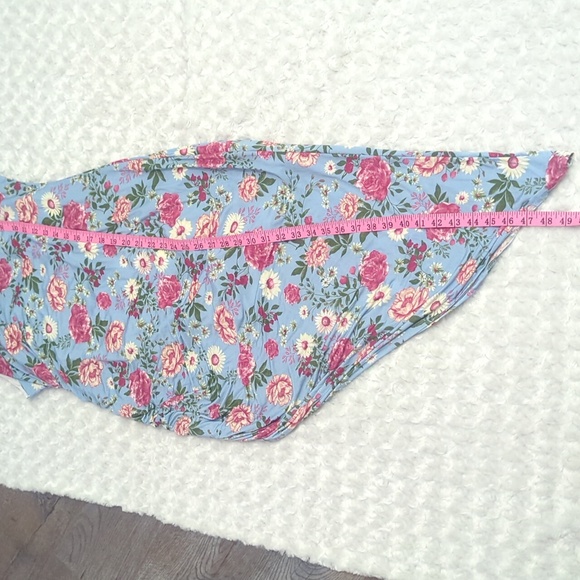 BEESON RIVER • PINKBLUSH Blue Floral Ruched Asymmetrical Maternity  Midi Dress - Picture 12 of 14